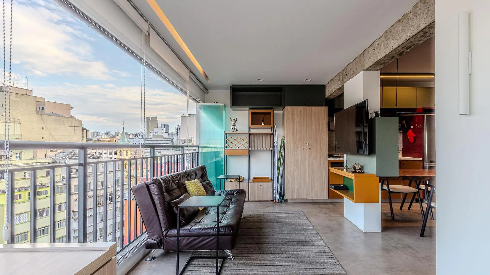 Flat Grande Em Condominio De Luxo - Centro De Sao Paulo Daire