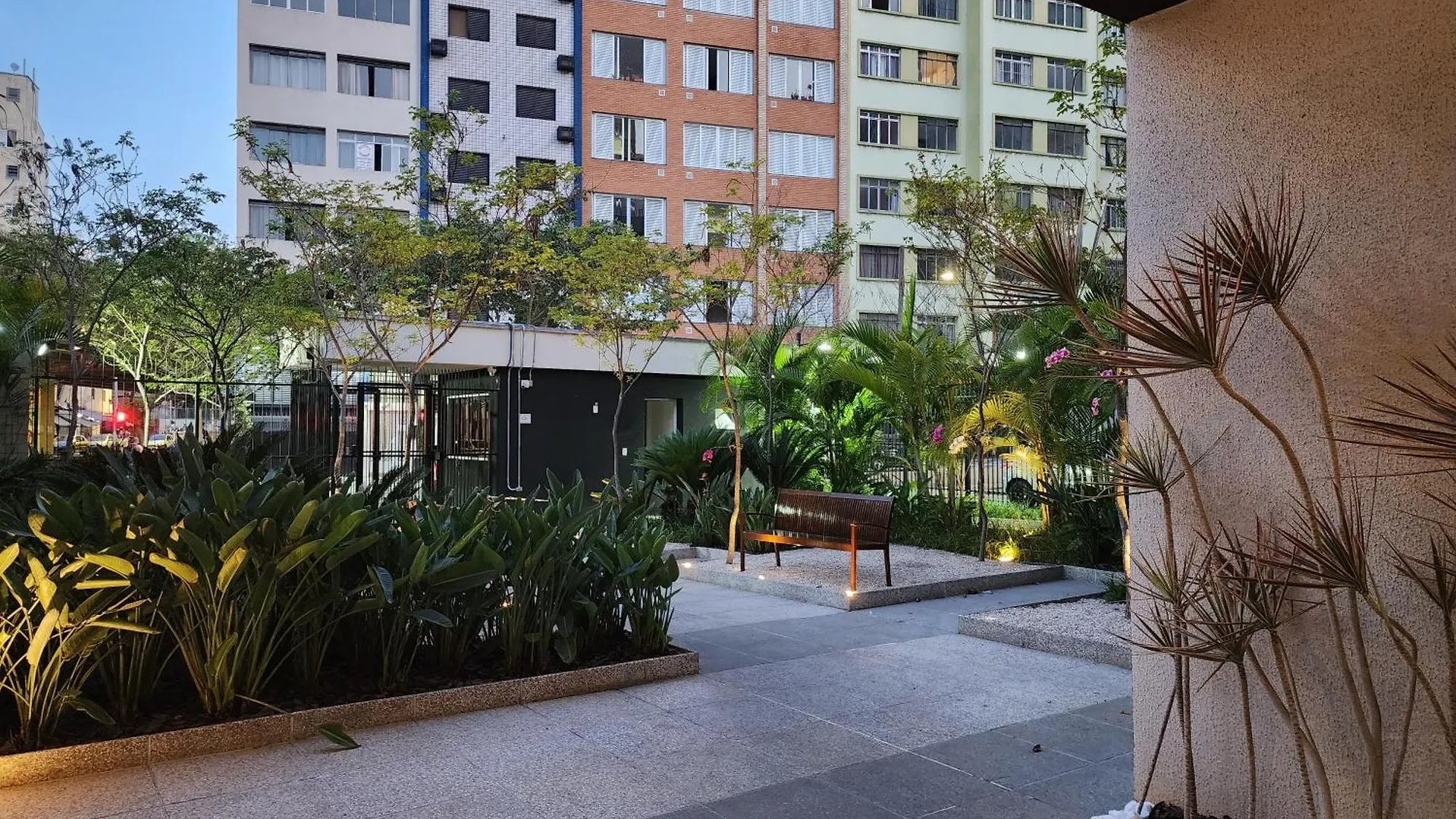 Flat Grande Em Condominio De Luxo - Centro De Sao Paulo 0*,
