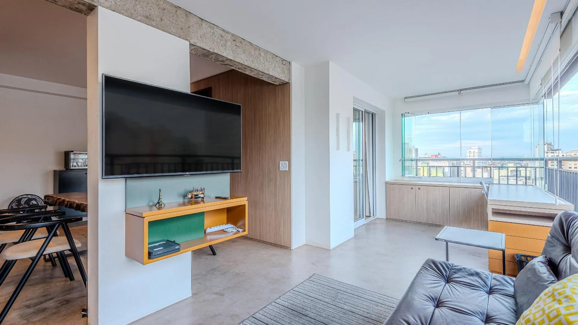 Flat Grande Em Condominio De Luxo - Centro De Sao Paulo